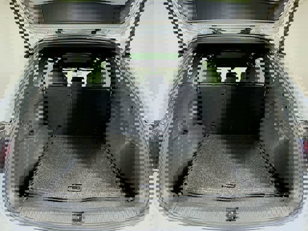 Used 2024 Volkswagen Tiguan SE R-Line image 21