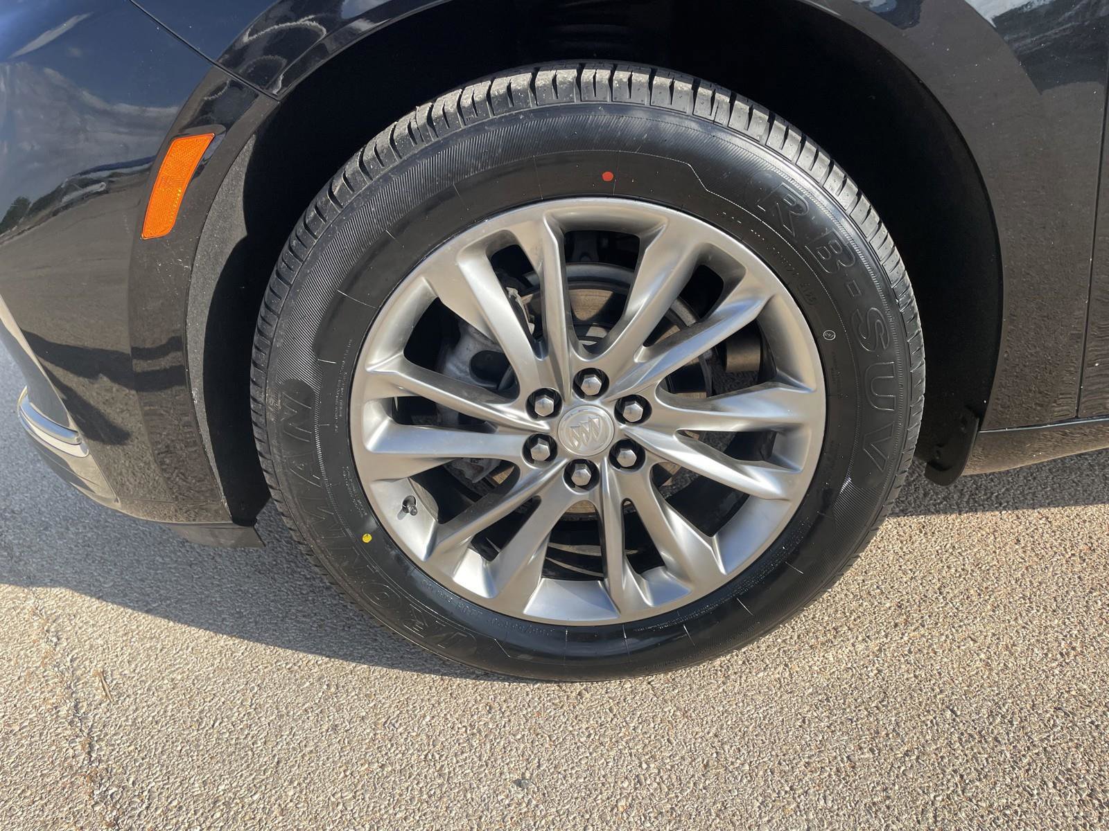 Used 2022 Buick Enclave Avenir w/ Avenir Technology Package image 38