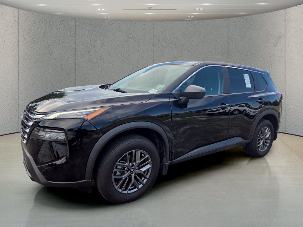 Used 2026 Nissan Rogue S FWD image 1