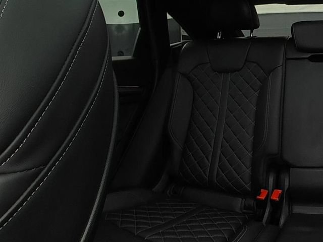 Used 2023 Audi SQ5 Prestige w/ Prestige Package AWD/4WD image 29