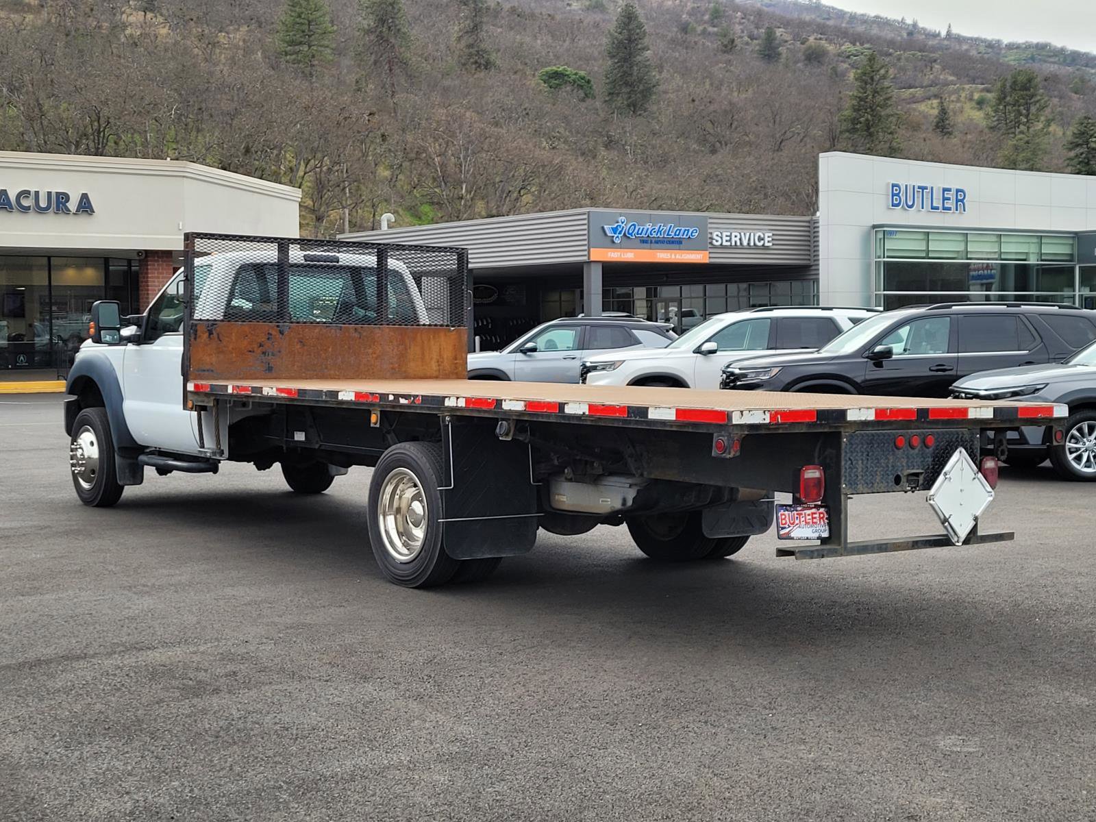 Used 2016 Ford F550 2WD Regular Cab Super Duty image 7