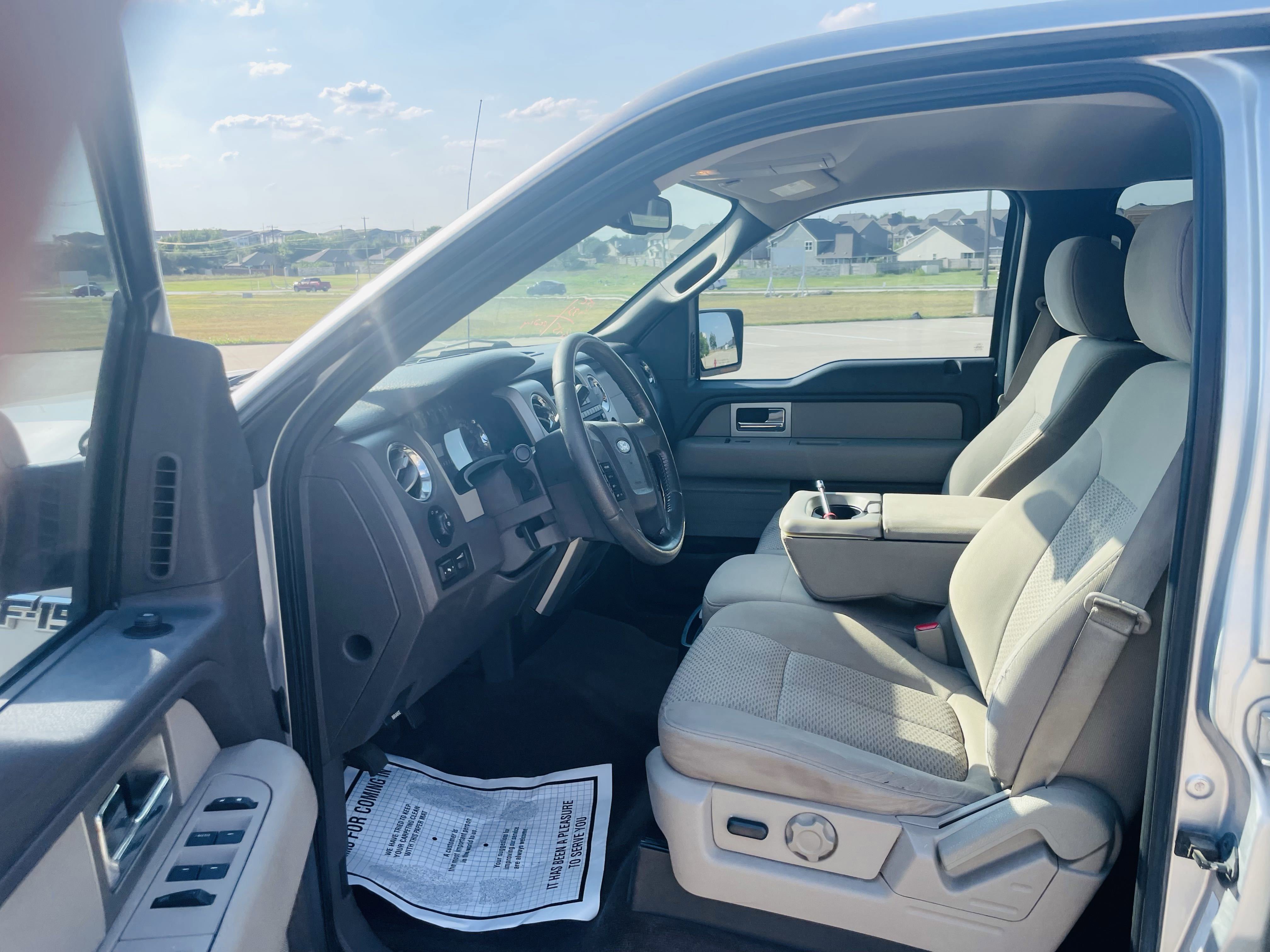 Used 2010 Ford F150 XLT image 9