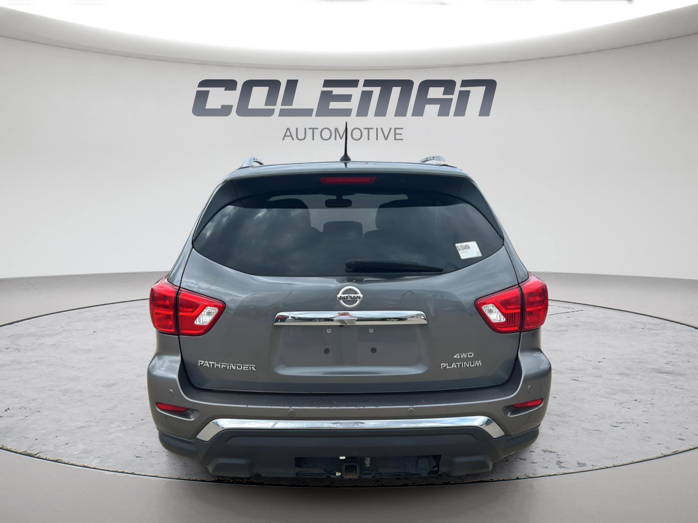 Used 2018 Nissan Pathfinder Platinum AWD/4WD image 6