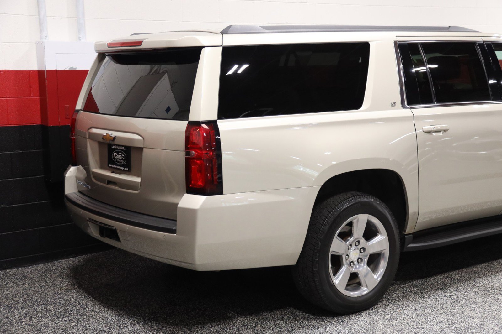 Used 2017 Chevrolet Suburban LT AWD/4WD image 9