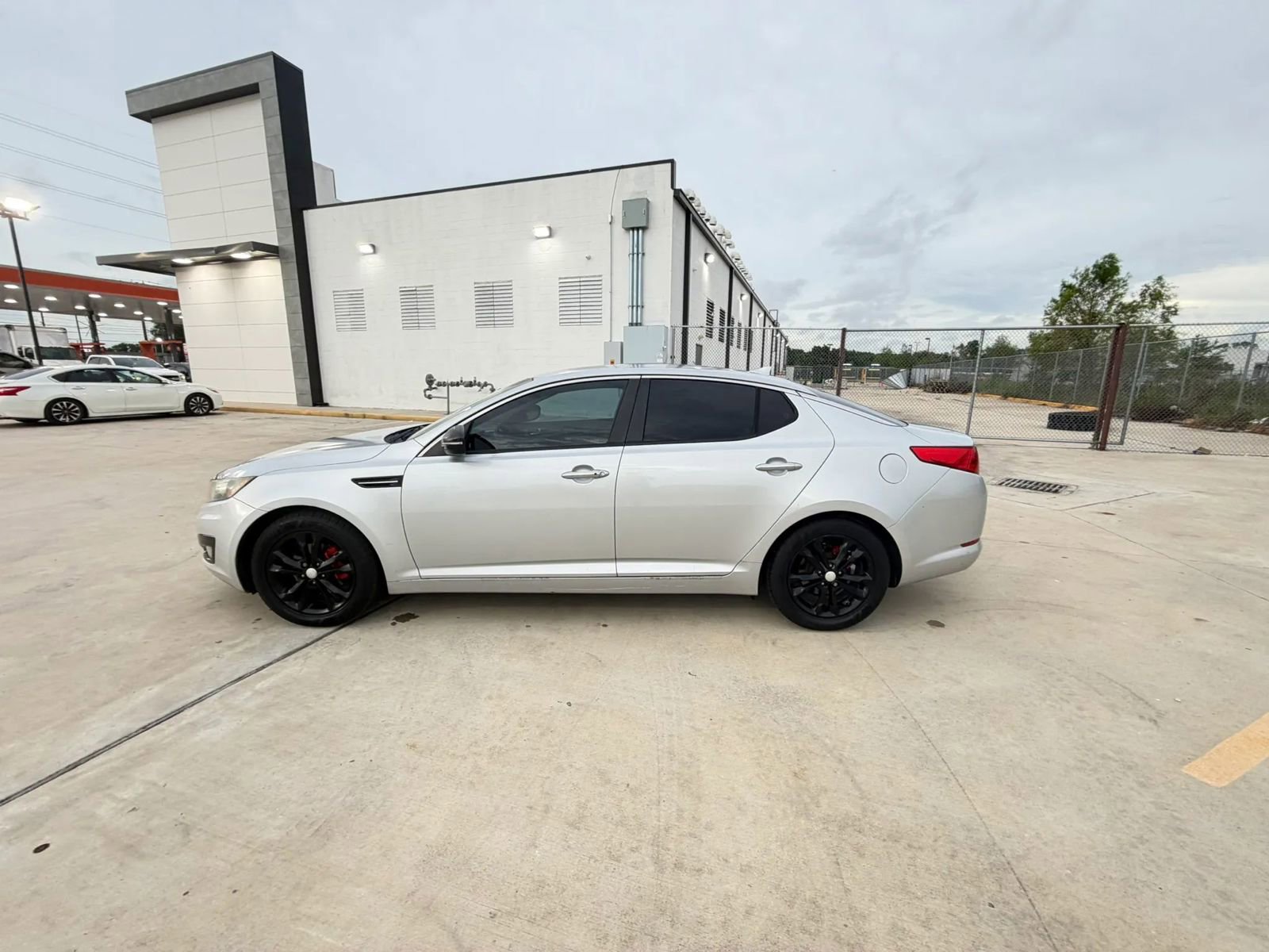 Used 2012 Kia Optima EX image 7
