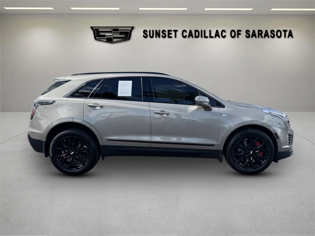 Certified 2022 Cadillac XT5 Sportv w/ Technology Package AWD/4WD image 2