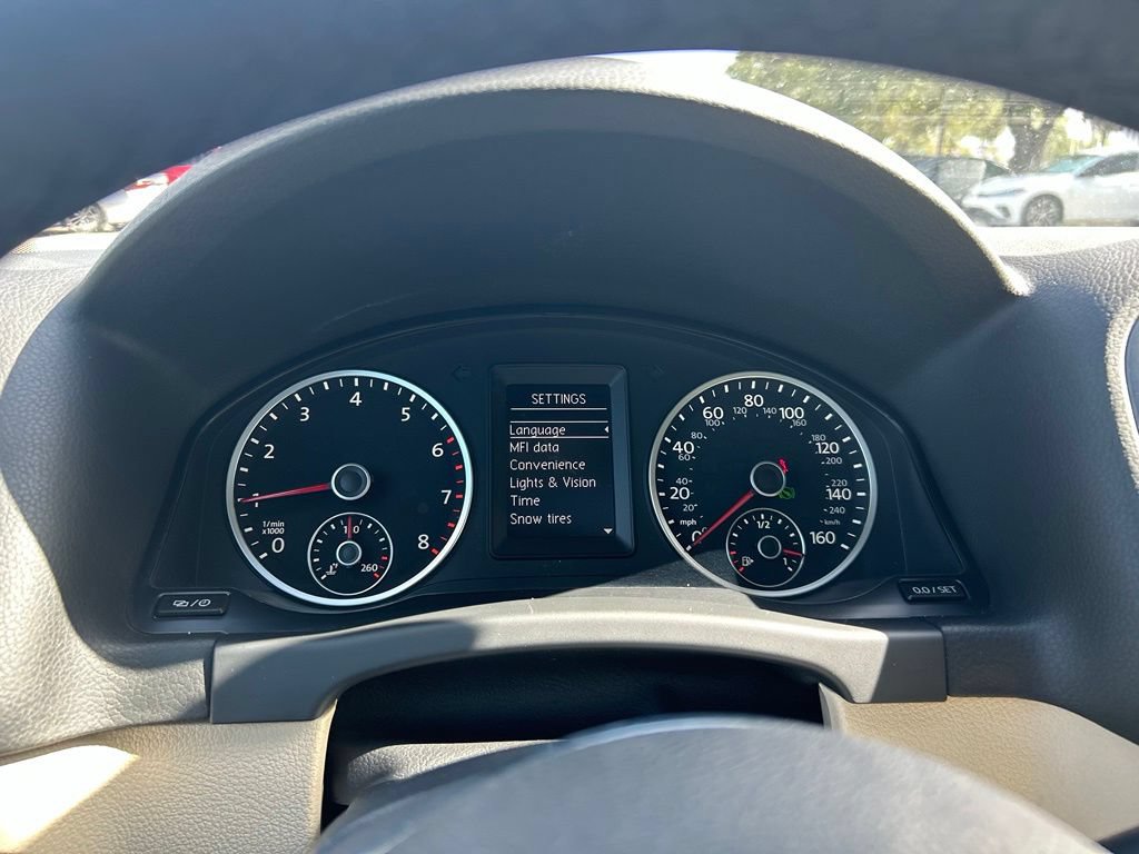 Used 2015 Volkswagen Tiguan R-Line AWD/4WD image 23