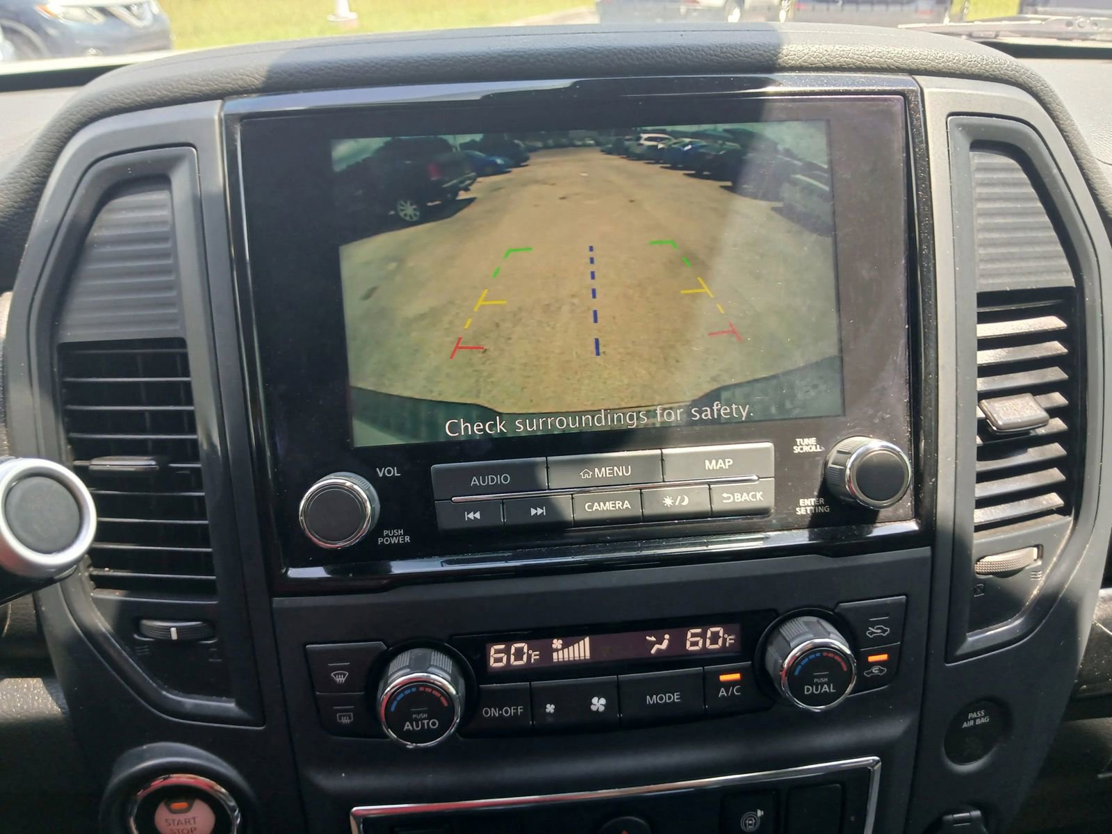 Used 2022 Nissan Titan SV w/ SV Convenience Package image 59