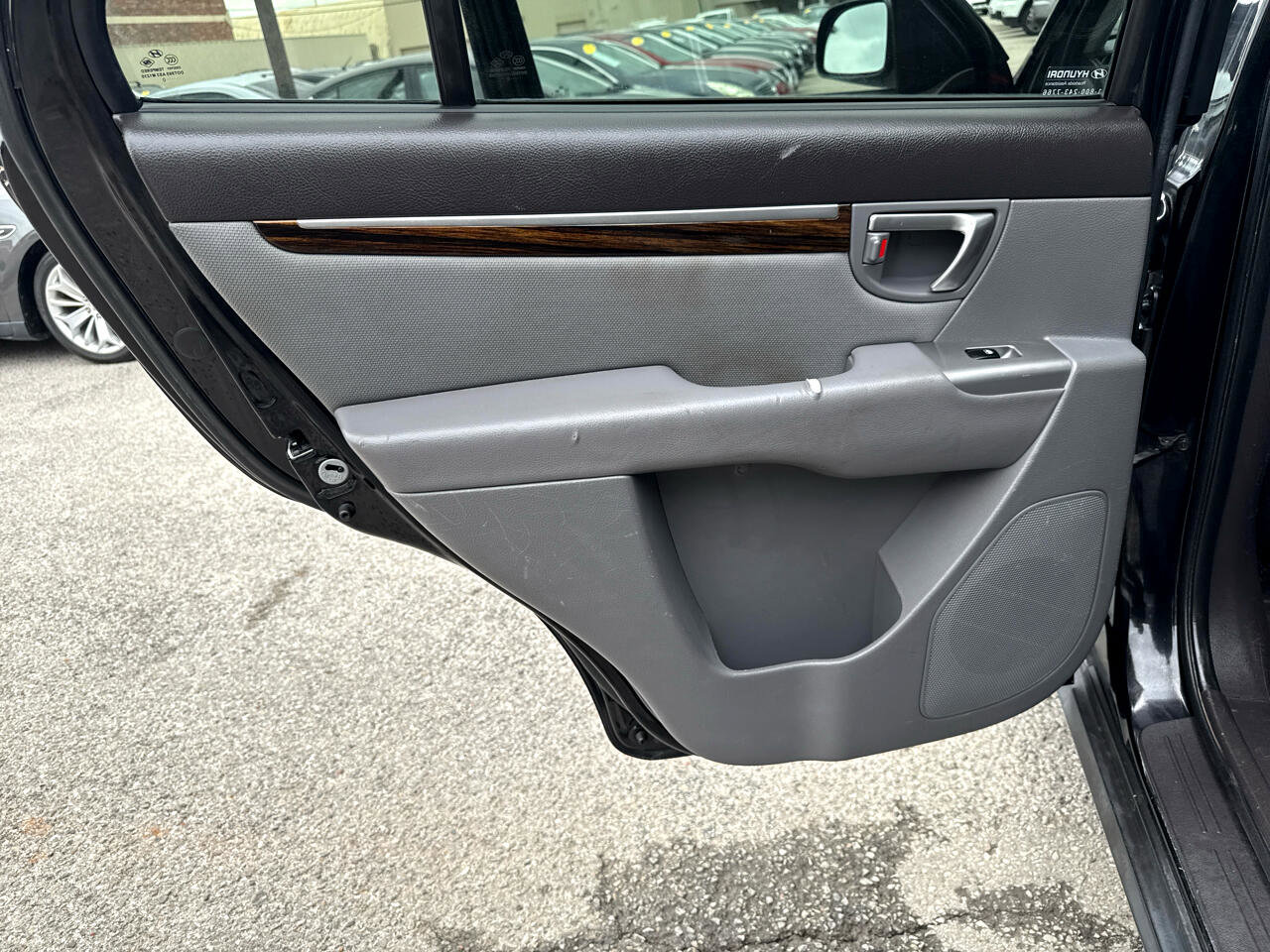 Used 2010 Hyundai Santa Fe GLS image 14