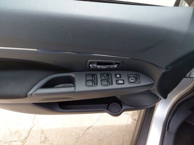 Used 2025 Mitsubishi Outlander Sport ES AWD/4WD image 24