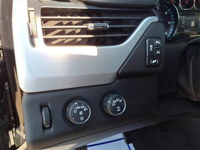Used 2020 GMC Yukon SLT w/ Premium Edition image 16