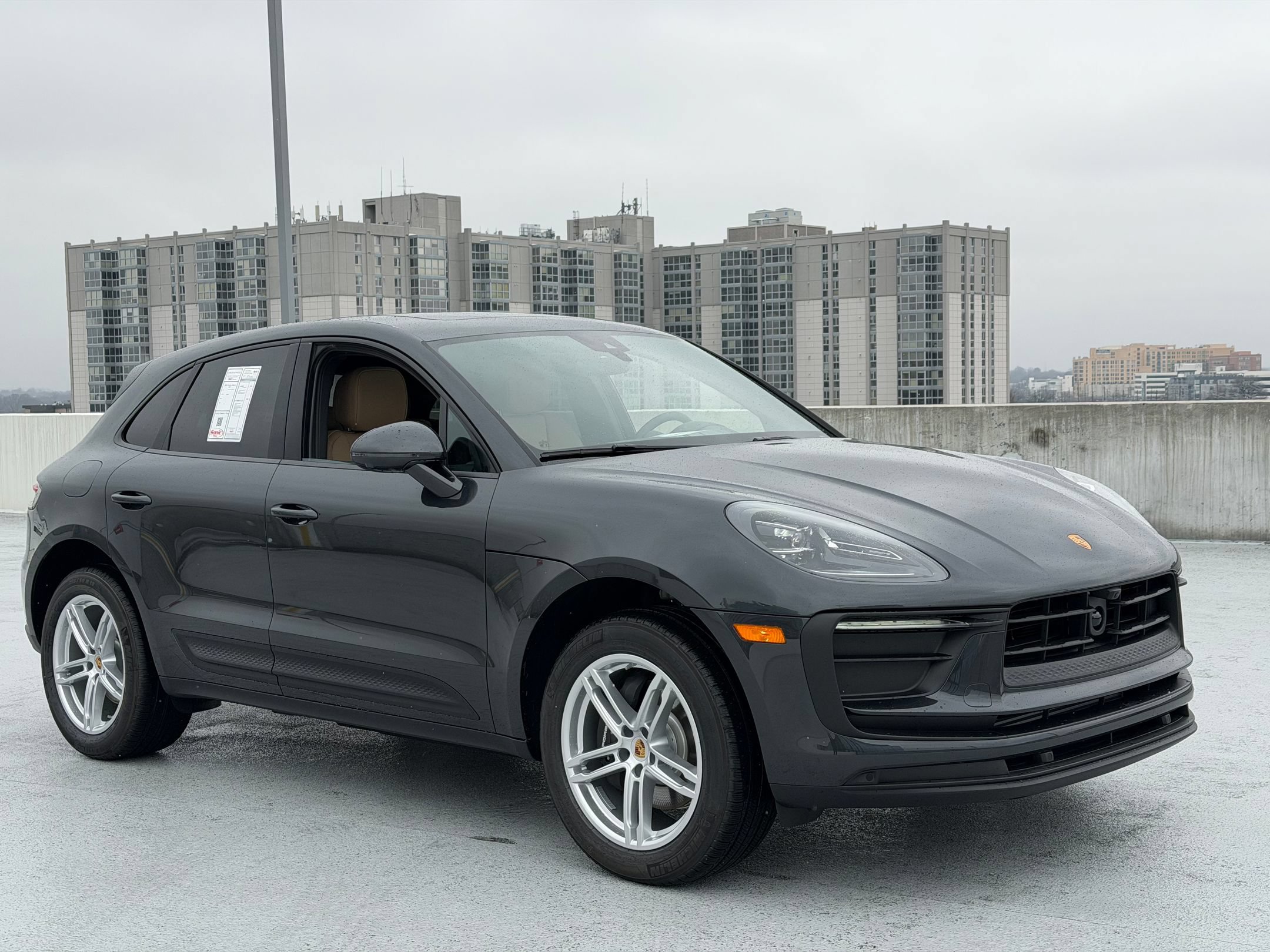 Certified 2026 Porsche Macan AWD/4WD image 9