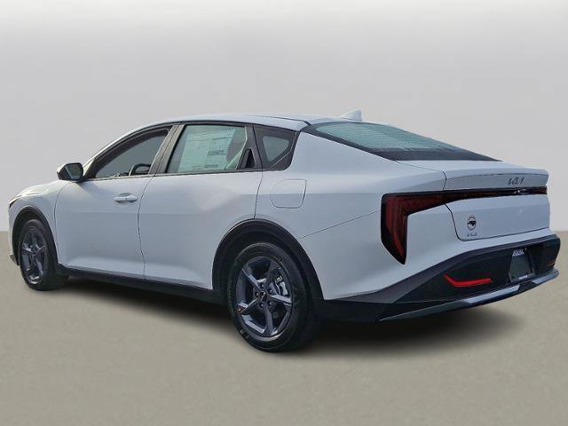 New 2025 Kia K4 LXS image 3