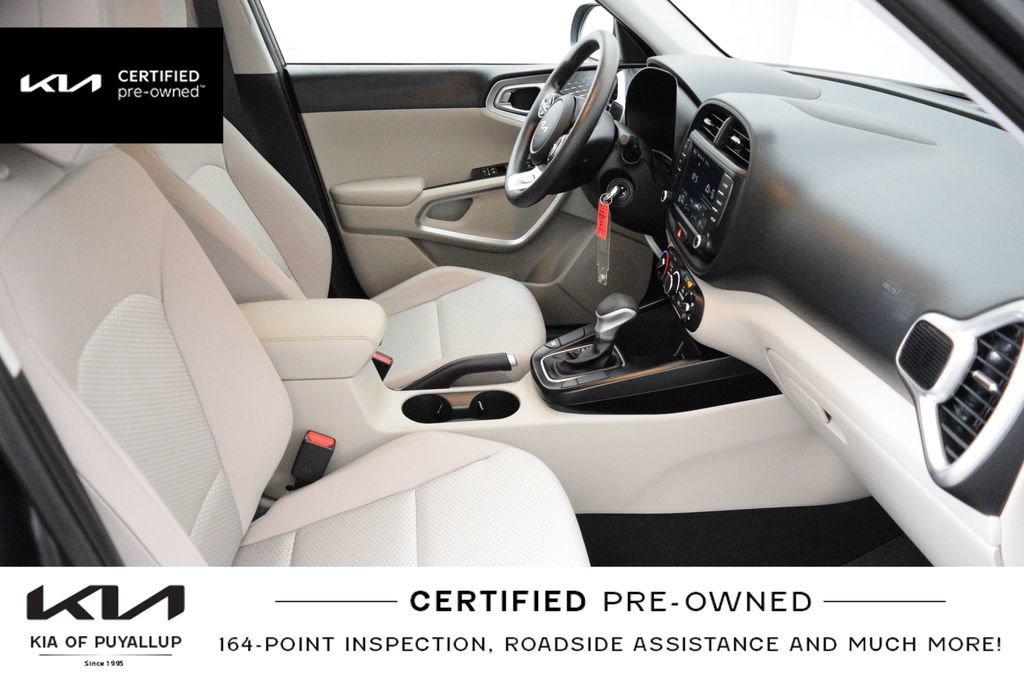 Certified 2025 Kia Soul LX FWD image 17