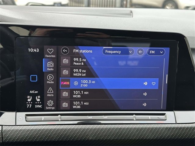 Certified 2022 Volkswagen Golf R image 36