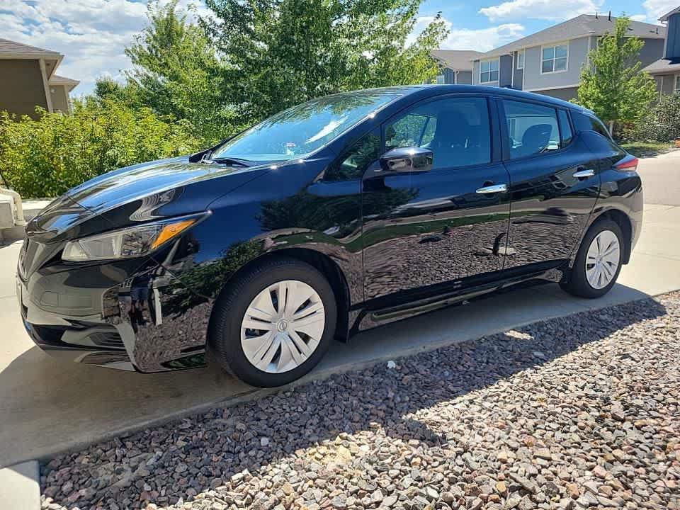 Used 2025 Nissan Leaf S FWD image 4
