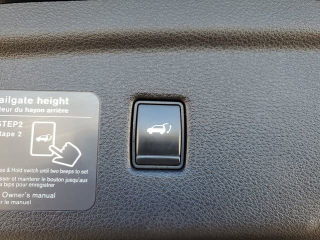 Used 2021 INFINITI QX50 Essential image 9