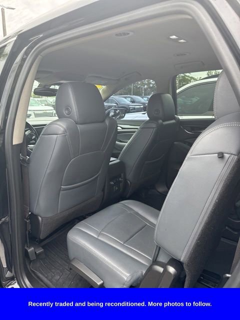 Used 2020 Buick Enclave Essence FWD image 3