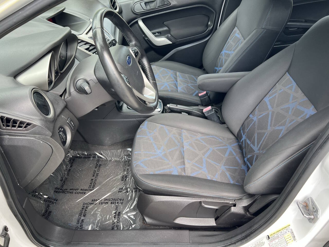 Used 2012 Ford Fiesta SES FWD image 9