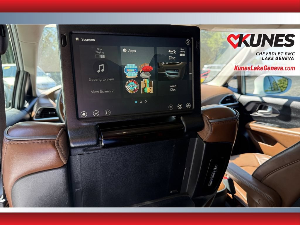 Used 2018 Chrysler Pacifica Limited w/ Advanced Safetytec Group FWD image 35