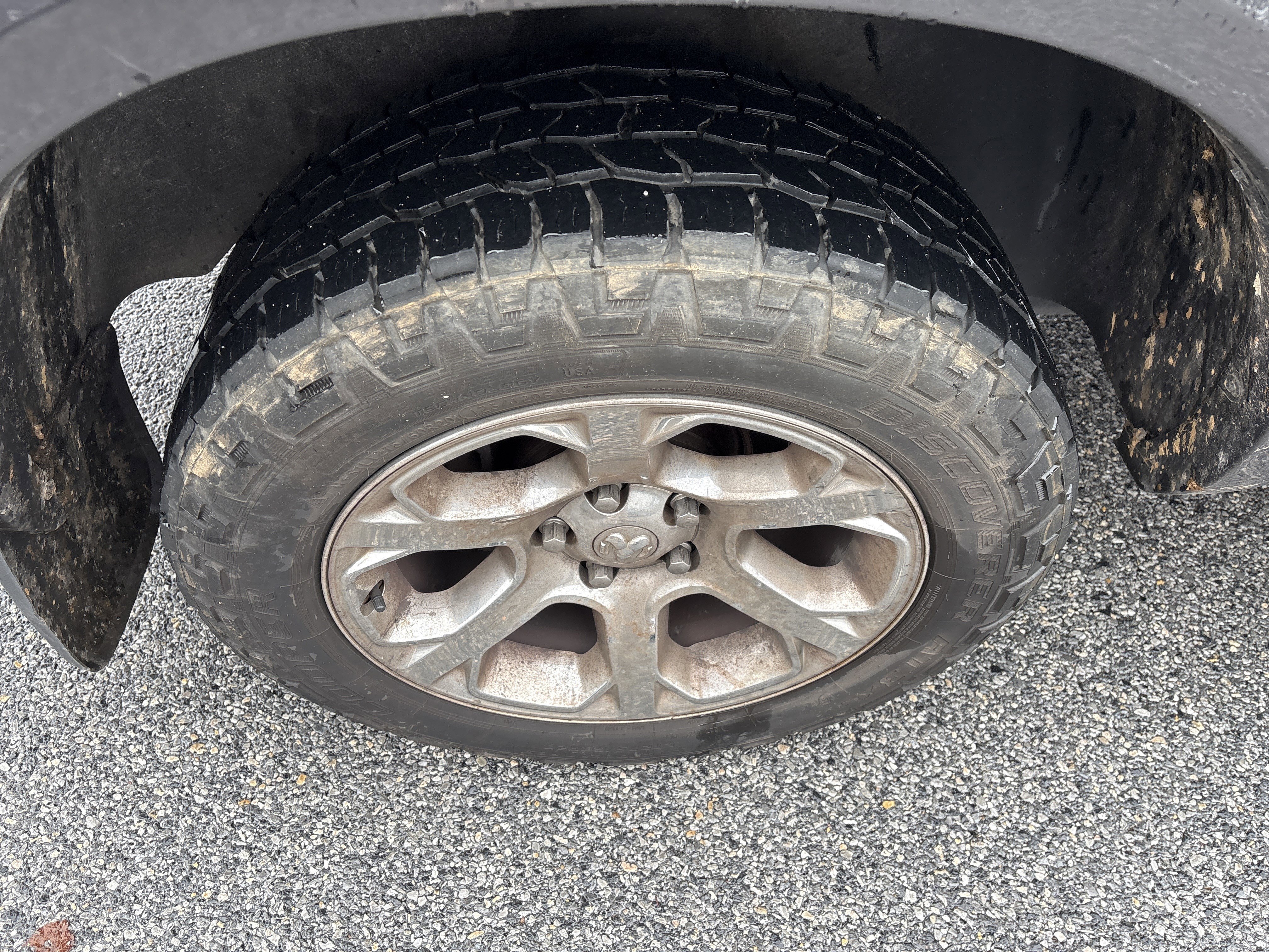 Used 2017 RAM 1500 Laramie w/ Convenience Group image 15