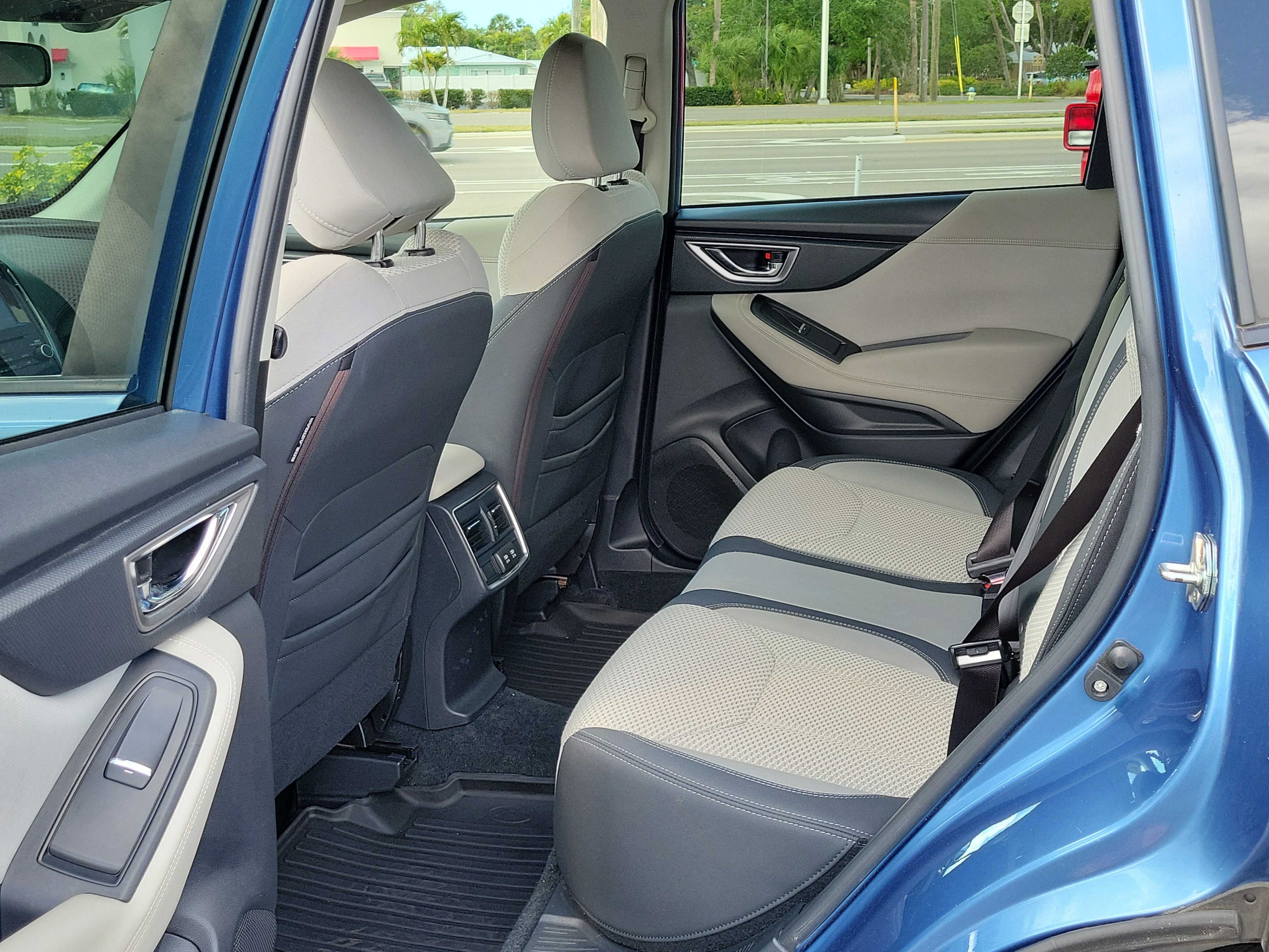 Used 2020 Subaru Forester Premium image 14