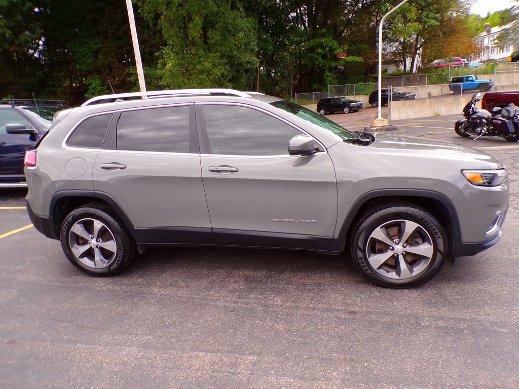 Certified 2019 Jeep Cherokee Limited AWD/4WD image 4