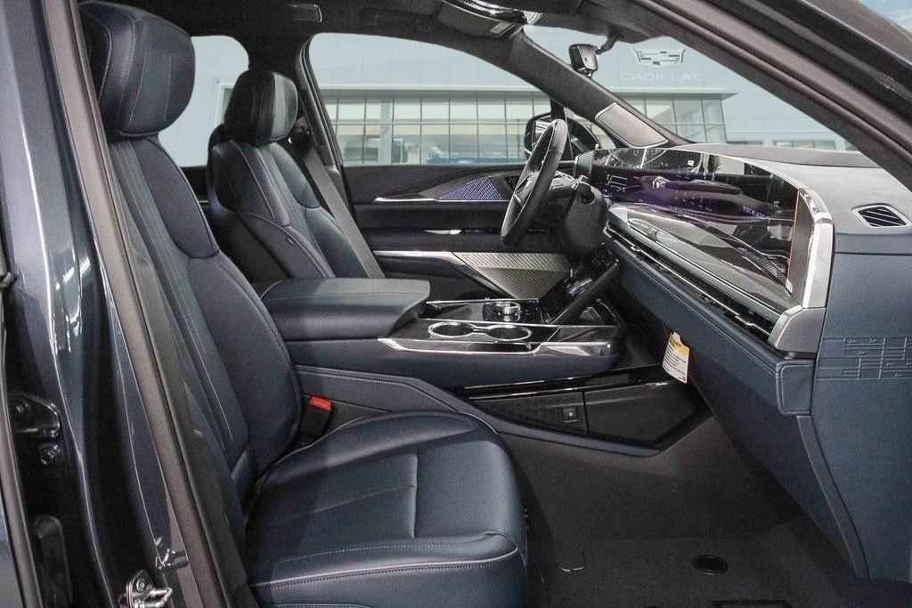 New 2026 Cadillac Escalade IQ Luxury 2 AWD/4WD image 13