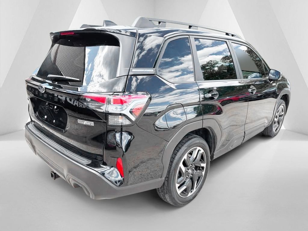 Used 2025 Subaru Forester Premium AWD/4WD image 7