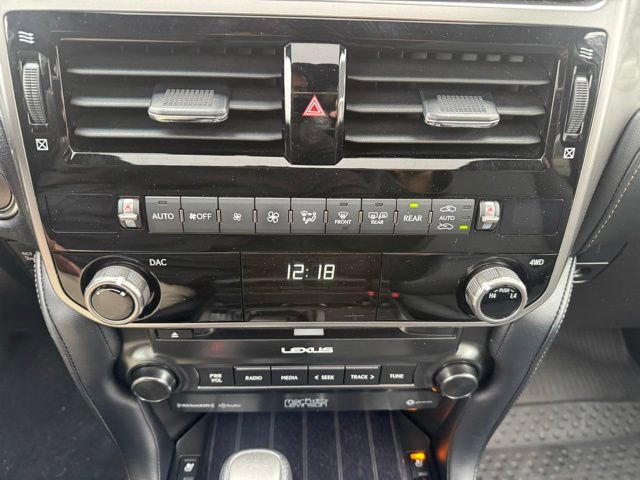 Used 2023 Lexus GX 460 Premium w/ Accessory Package image 36