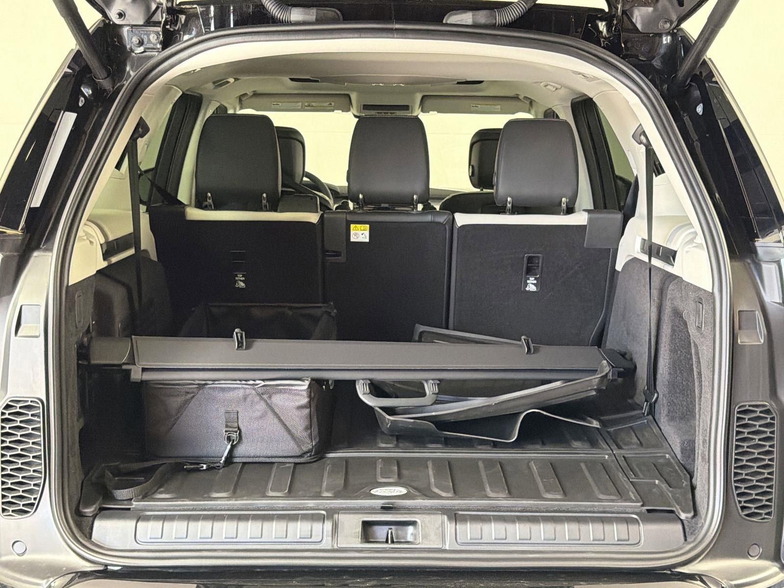 New 2026 Land Rover Discovery Limited Edition image 28