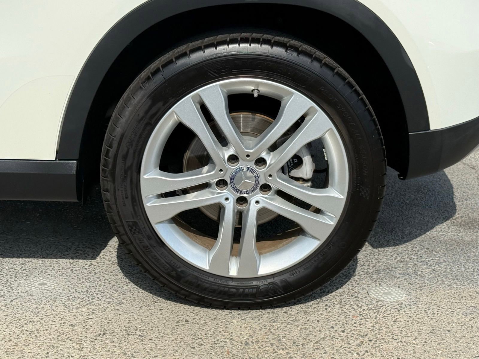 Used 2017 Mercedes-Benz GLA 250 w/ Premium Package image 19