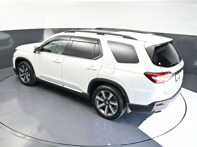 Used 2025 Honda Pilot Elite image 29