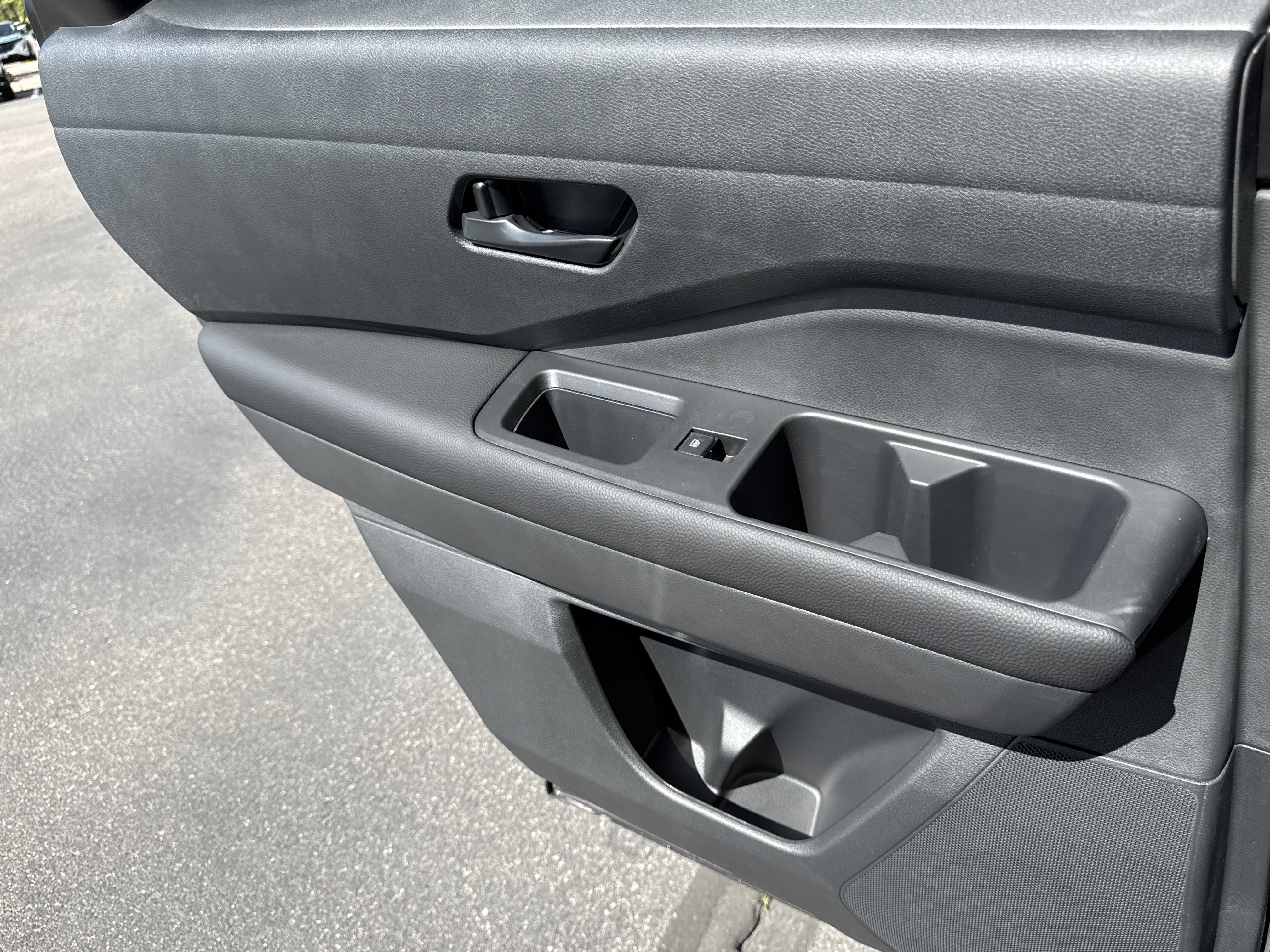 New 2025 Nissan Pathfinder Rock Creek image 12