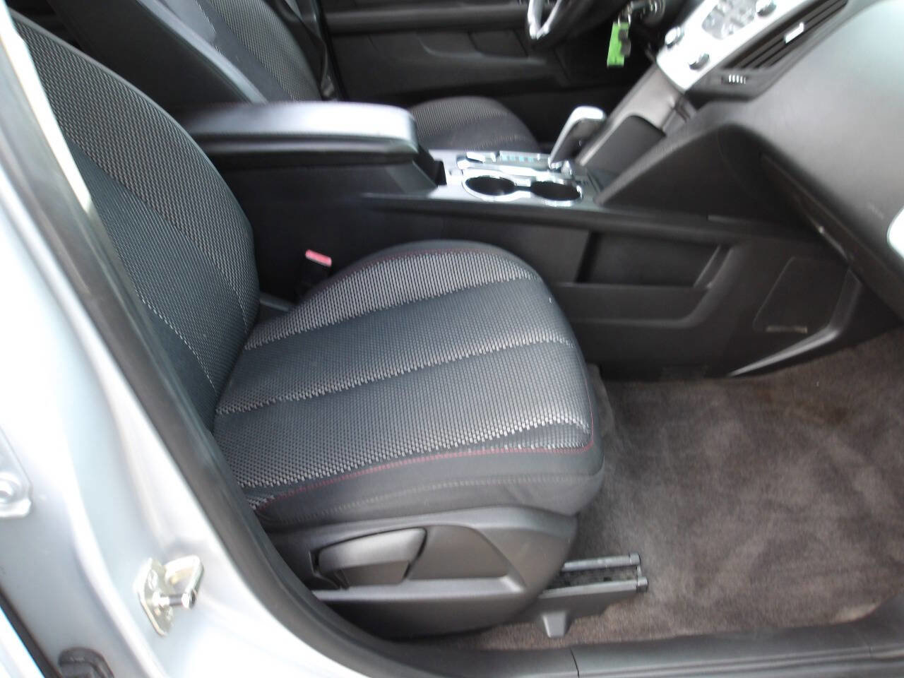 Used 2011 Chevrolet Equinox LT image 6