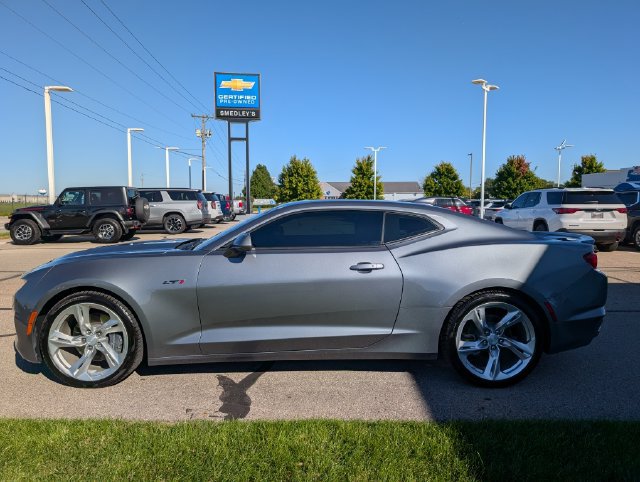 Used 2021 Chevrolet Camaro LT w/ Technology Package RWD image 10