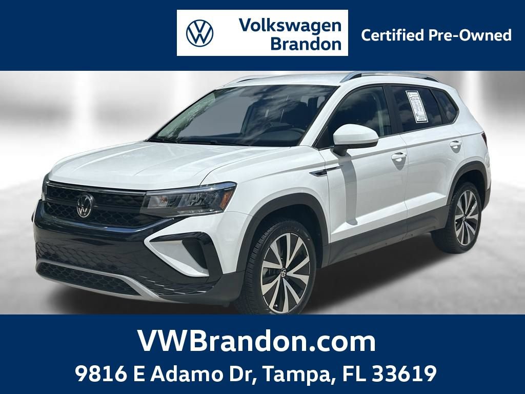 Used 2024 Volkswagen Taos SE FWD image 1