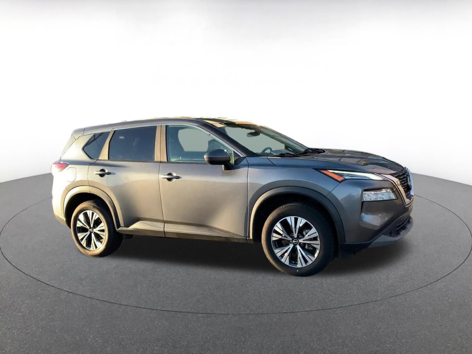 Used 2023 Nissan Rogue SV video 2