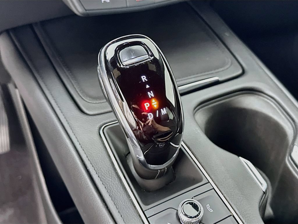 Used 2024 Cadillac XT4 Premium Luxury FWD image 20