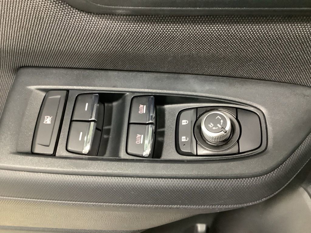 Used 2025 Subaru Forester Premium image 19