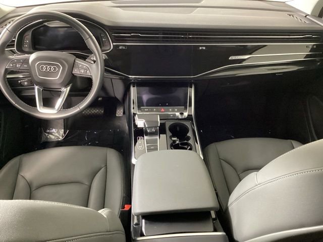 Certified 2025 Audi Q7 3.0T Premium w/ Convenience Package image 11