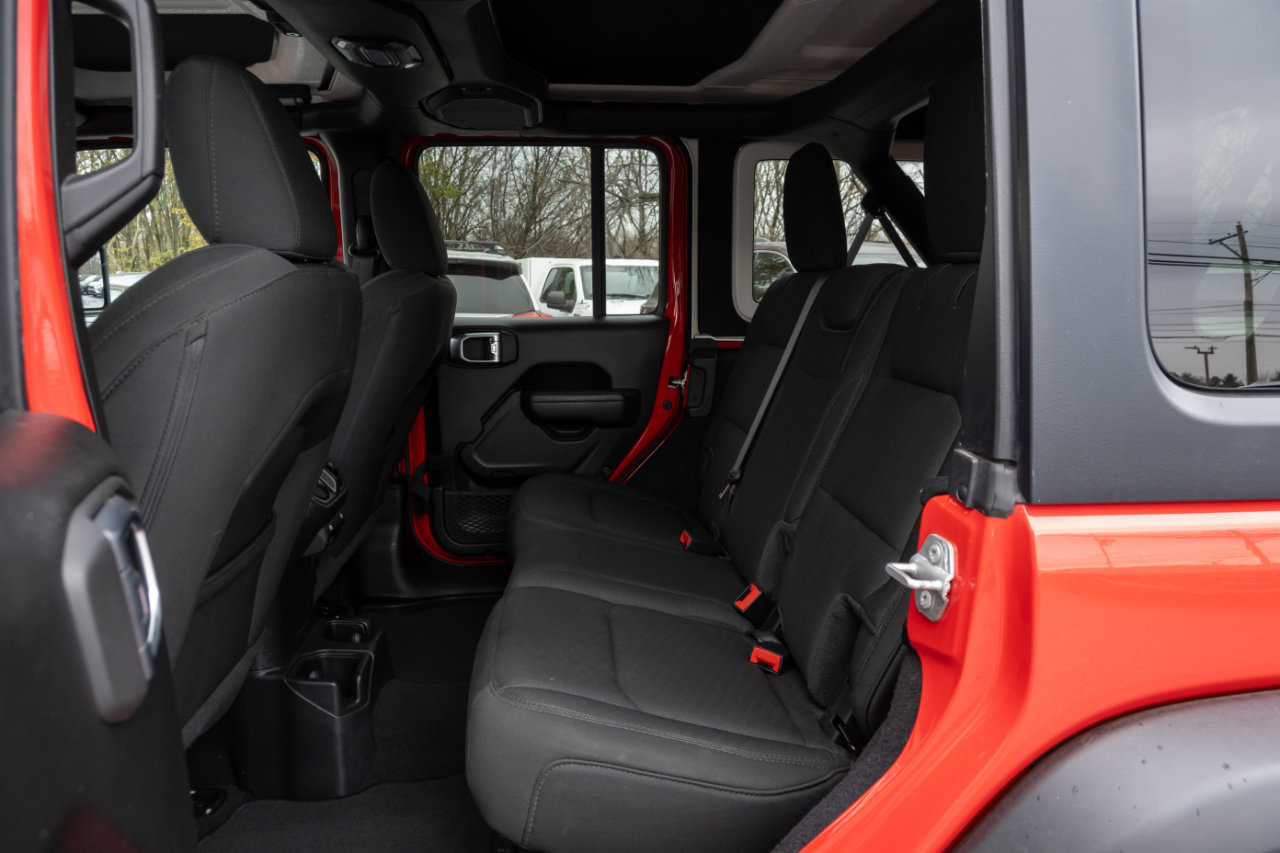 Used 2023 Jeep Wrangler Unlimited Sport image 21