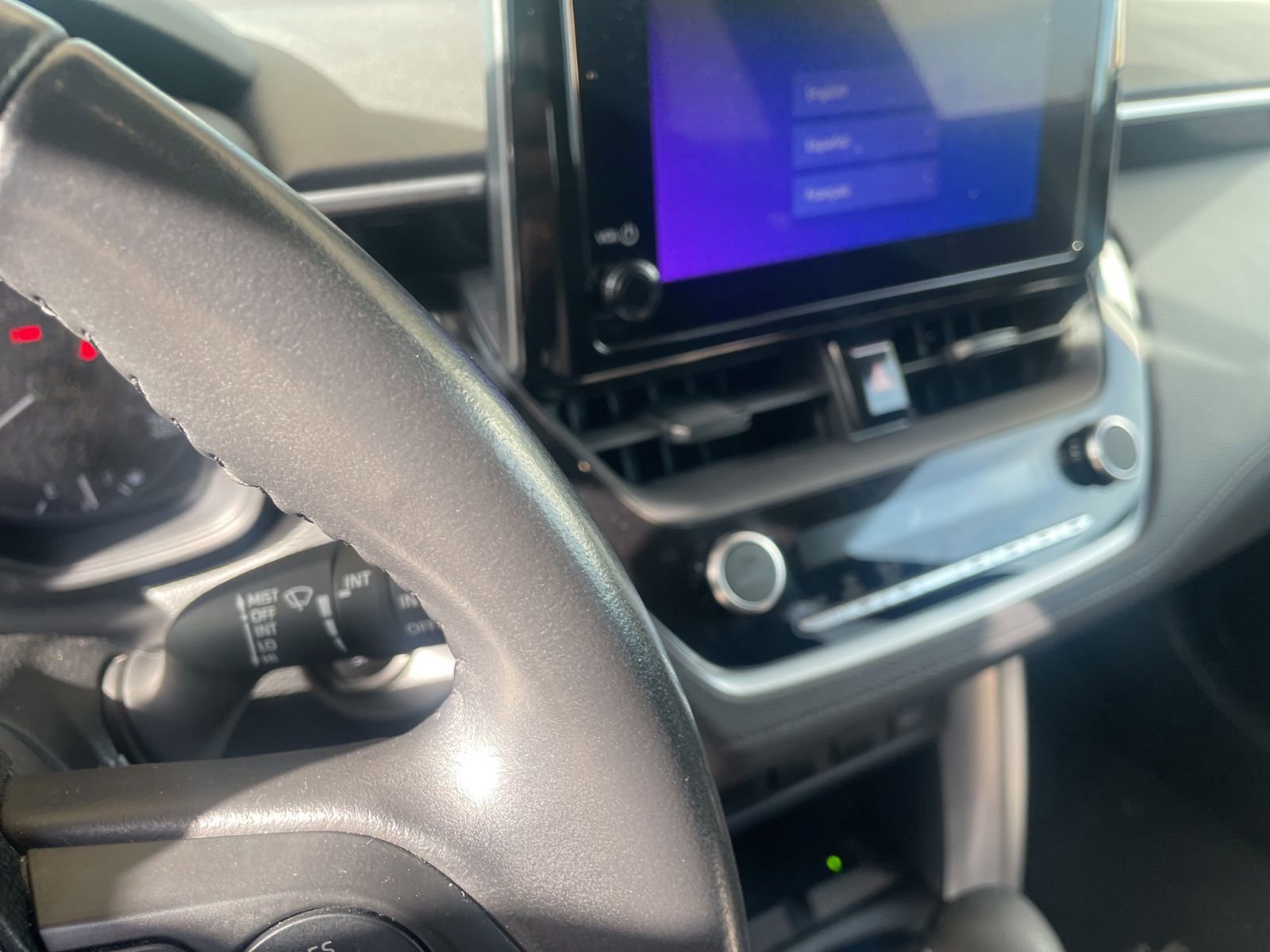 Used 2024 Toyota Corolla Cross LE image 21