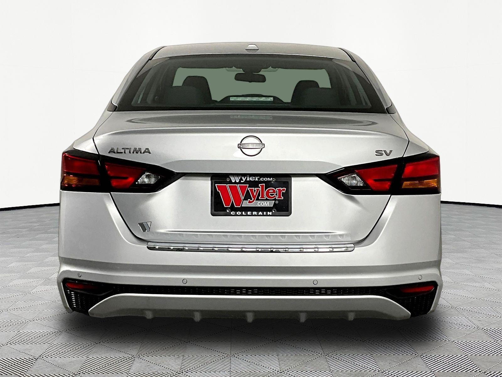 Certified 2023 Nissan Altima 2.5 SV FWD image 5