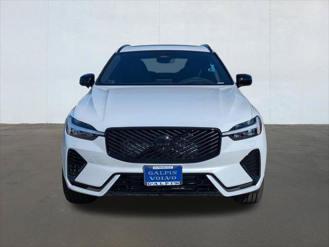 New 2026 Volvo XC60 T8 Ultra w/ Protection Package Premier AWD/4WD image 4