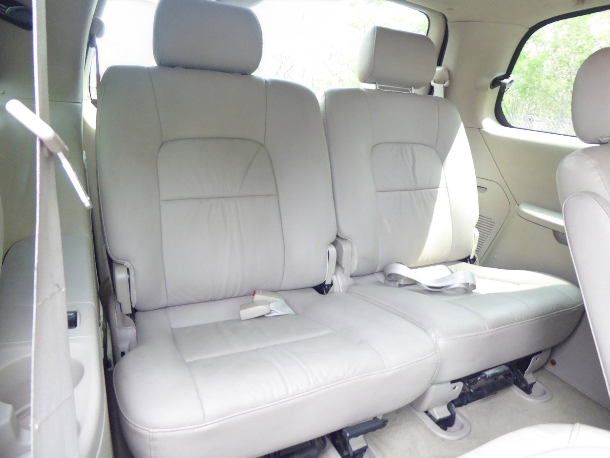 Used 2004 Kia Sedona LX image 17