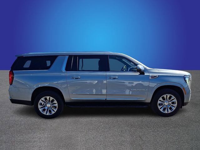 Used 2025 GMC Yukon XL Denali image 3