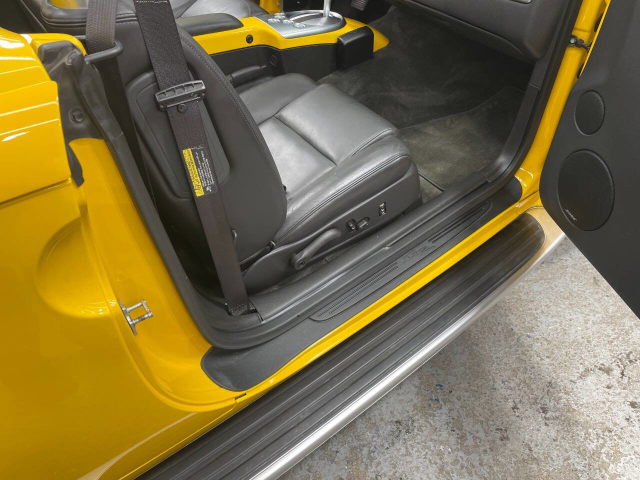 Used 2004 Chevrolet SSR w/ Preferred Equipment Group image 22