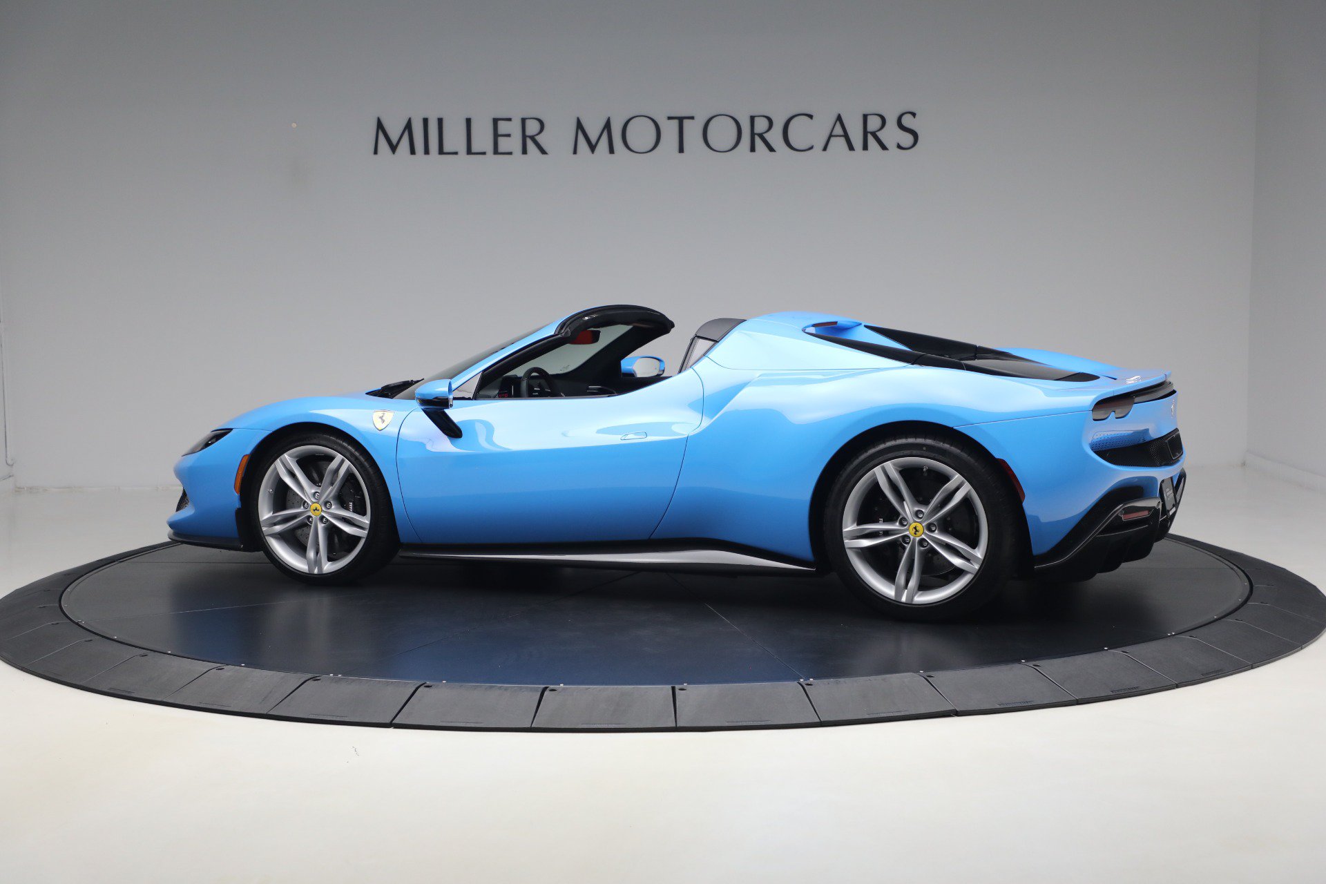 Certified 2025 Ferrari 296 GTS RWD image 5