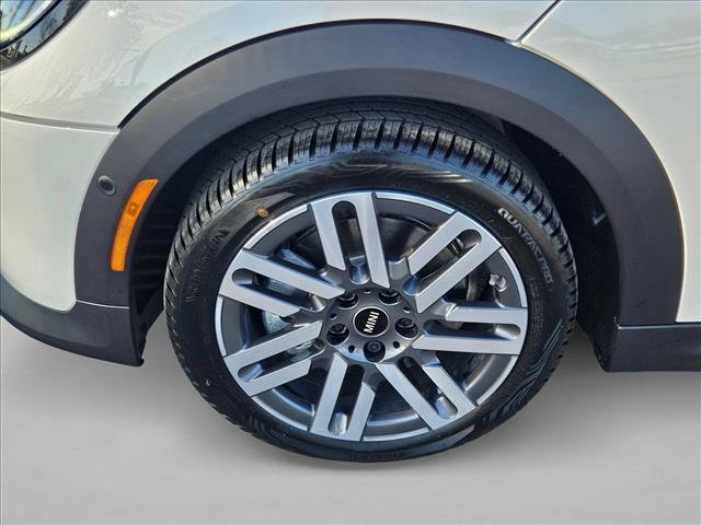 New 2026 MINI Cooper 2-Door Hardtop FWD image 10